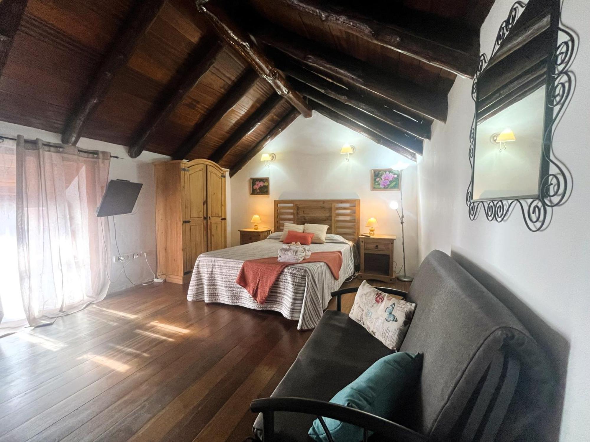 Pensjonat Stunning Rustic House El Pinar & Wifi Zewnętrze zdjęcie